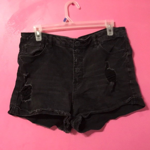 Shorts - Picture 1 of 1